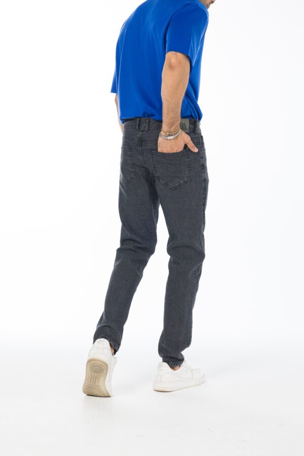 بنطلون جينز